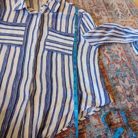 Chico's 0.5 Wms Small Button Up Blouse Tie Front Stripe White Blue Gauzey 136 - Picture 9 of 10